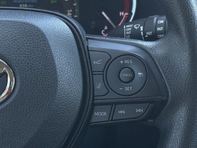 Used 2023 Toyota RAV4 XLE FWD image 14