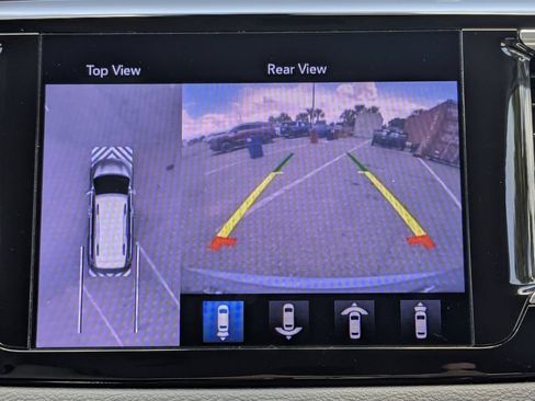 Used 2017 Chrysler Pacifica Touring-L Plus w/ Advanced Safetytec Group FWD image 31