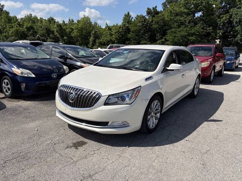 Used 2014 Buick LaCrosse Leather w/ Driver Confidence Package FWD image 2