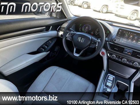 Used 2018 Honda Accord EX image 14