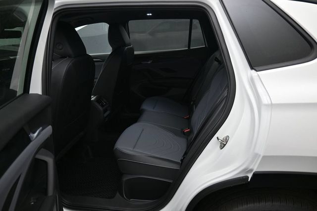 New 2026 Volkswagen Tiguan SE R-Line AWD/4WD image 11