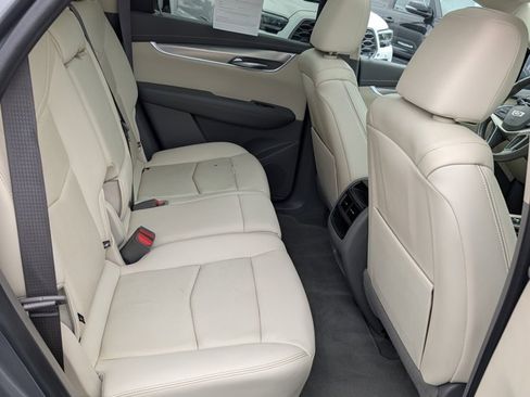 Used 2021 Cadillac XT5 Premium Luxury image 18