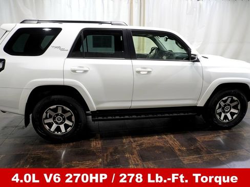 Certified 2024 Toyota 4Runner TRD Off-Road Premium w/ Off Road Premium Plus Package AWD/4WD image 4