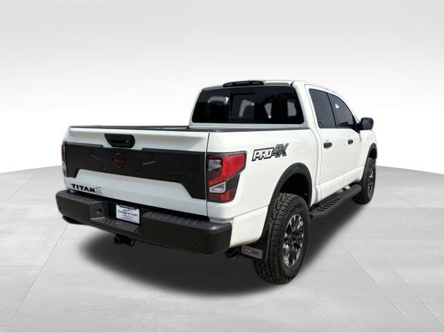 Used 2023 Nissan Titan PRO-4X w/ Pro-4x Convenience Package AWD/4WD image 2