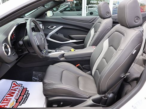 Certified 2023 Chevrolet Camaro LT image 12