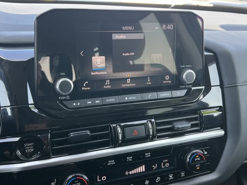 Used 2025 Nissan Pathfinder SV w/ Cargo Package image 31