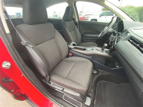 Used 2018 Honda HR-V LX image 25