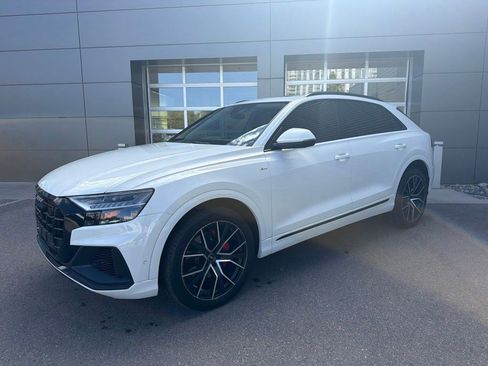 Used 2021 Audi Q8 Prestige AWD/4WD image 11