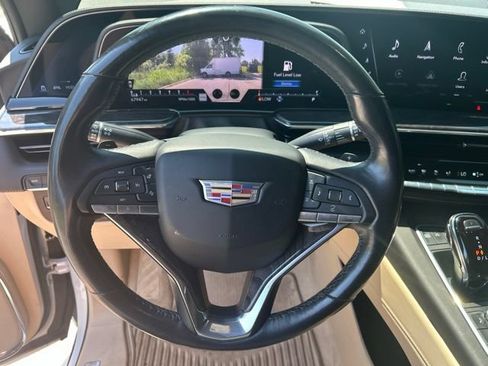 Used 2021 Cadillac Escalade ESV Premium Luxury w/ Performance Package AWD/4WD image 9