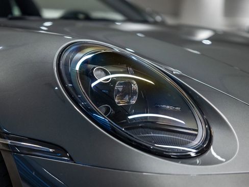 Certified 2024 Porsche 911 Carrera 4 GTS AWD/4WD image 10
