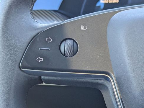 Used 2021 Tesla Model S Plaid image 19