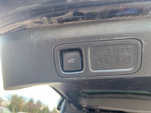 Used 2020 Lincoln Navigator L Reserve w/ Equipment Group 208A Reserve image 28