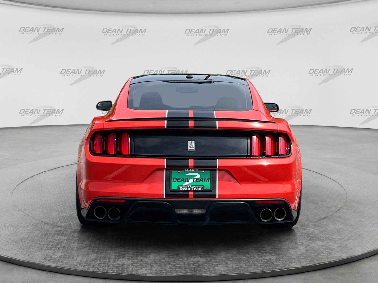 Used 2016 Ford Mustang Shelby GT350 w/ Technology Package RWD image 7