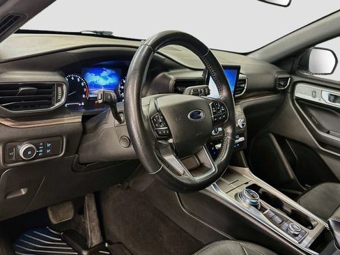 Used 2020 Ford Explorer Limited AWD/4WD image 18