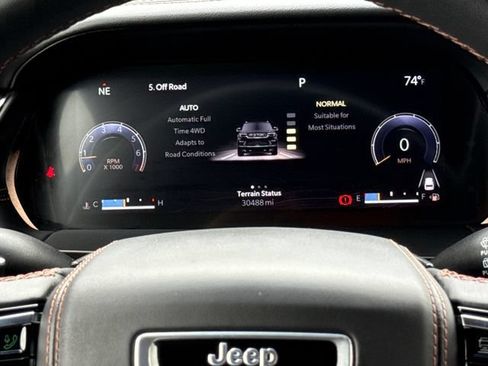 Used 2023 Jeep Grand Cherokee Summit w/ Advanced Protech Group IV AWD/4WD image 14