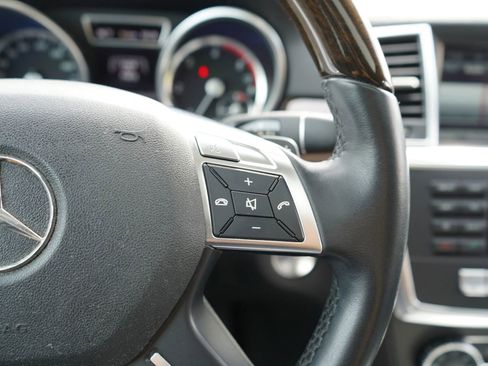 Used 2013 Mercedes-Benz GL 320 BlueTEC 4MATIC image 13