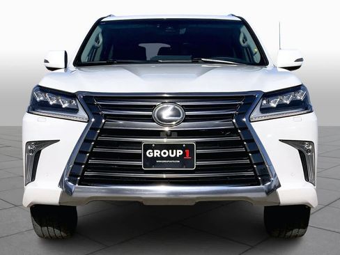 Used 2017 Lexus LX 570 4WD w/ Luxury Package image 4