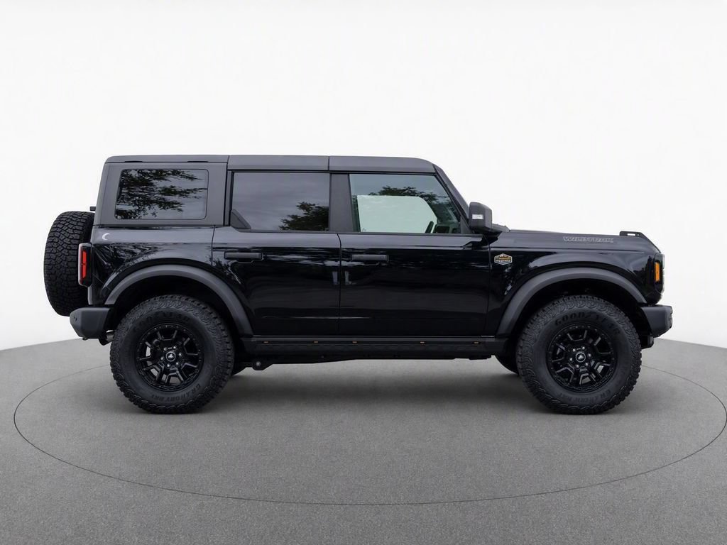 Used 2024 Ford Bronco Wildtrak AWD/4WD image 8