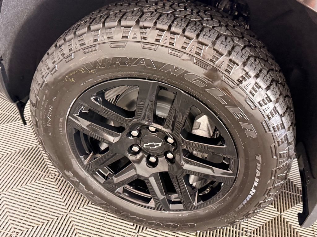New 2026 Chevrolet Silverado 1500 RST AWD/4WD image 16