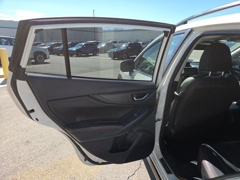Used 2023 Subaru Crosstrek 2.5i Limited AWD/4WD image 14