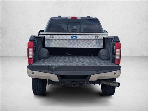 Used 2021 Ford F250 Lariat w/ Lariat Ultimate Package AWD/4WD image 6