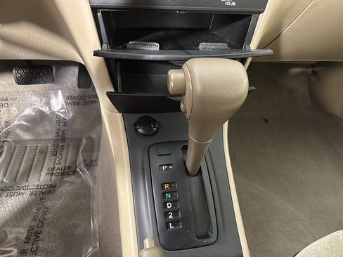 Used 2006 Toyota Corolla CE FWD image 31