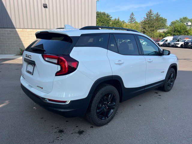 Used 2022 GMC Terrain AT4 AWD/4WD image 5