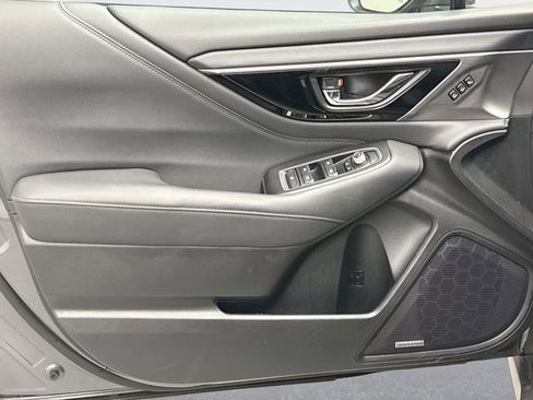 Used 2022 Subaru Outback Limited image 9