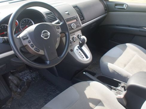 Used 2010 Nissan Sentra 2.0 S FWD image 9