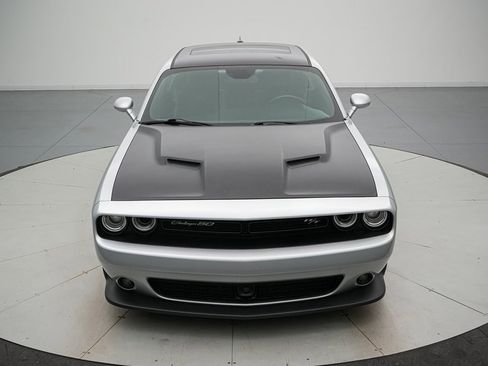 Used 2020 Dodge Challenger R/T image 9