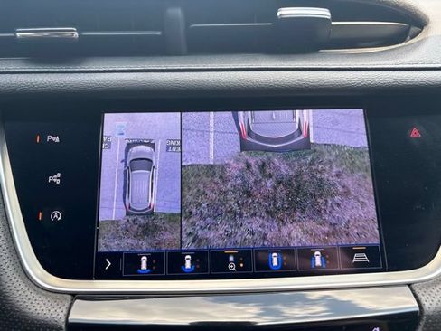Used 2020 Cadillac XT5 Premium Luxury AWD/4WD image 22