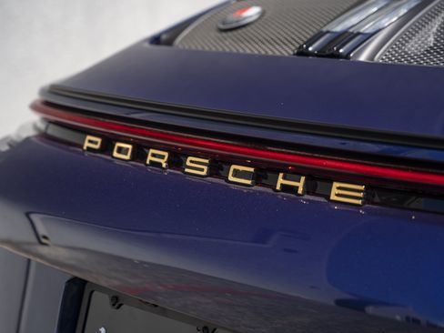 Used 2024 Porsche 911 GT3 RS RWD image 9