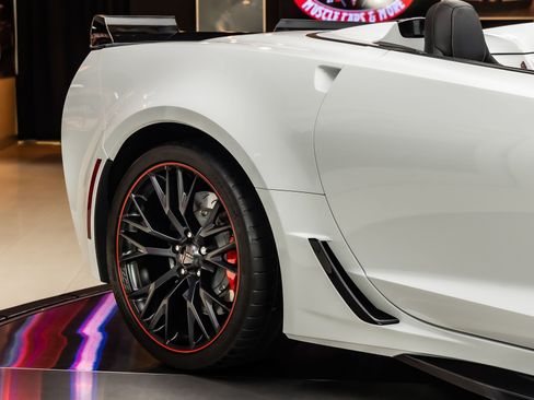 Used 2019 Chevrolet Corvette Z06 RWD image 24