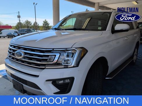 Used 2019 Ford Expedition XLT w/ Equipment Group 202A AWD/4WD image 3