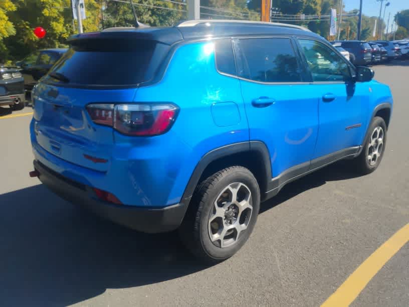 Used 2022 Jeep Compass Trailhawk AWD/4WD image 5