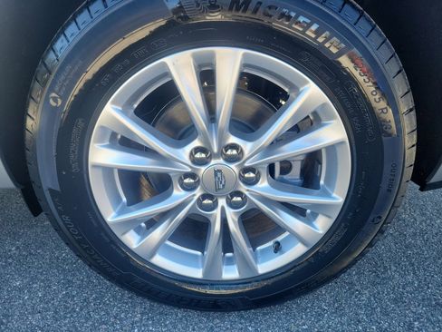 New 2025 Cadillac XT6 Luxury image 27