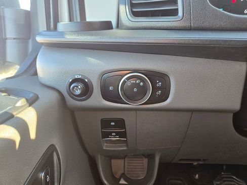 Used 2024 Ford Transit 350 XLT image 19