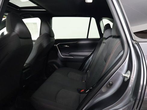 Used 2023 Toyota RAV4 SE image 11