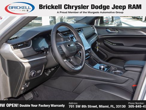 New 2025 Jeep Grand Cherokee Laredo RWD image 15