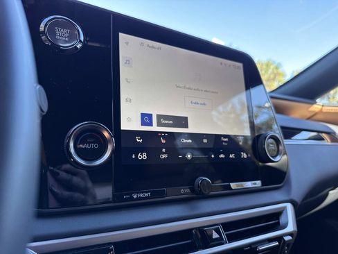 Certified 2025 Lexus RX 350 FWD image 23