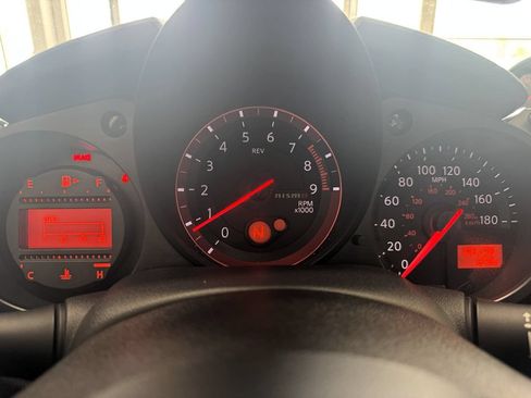 Used 2015 Nissan 370Z NISMO RWD image 29