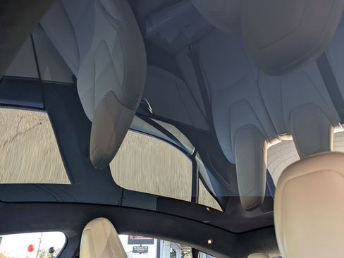 Used 2021 Tesla Model S Long Range Plus image 14