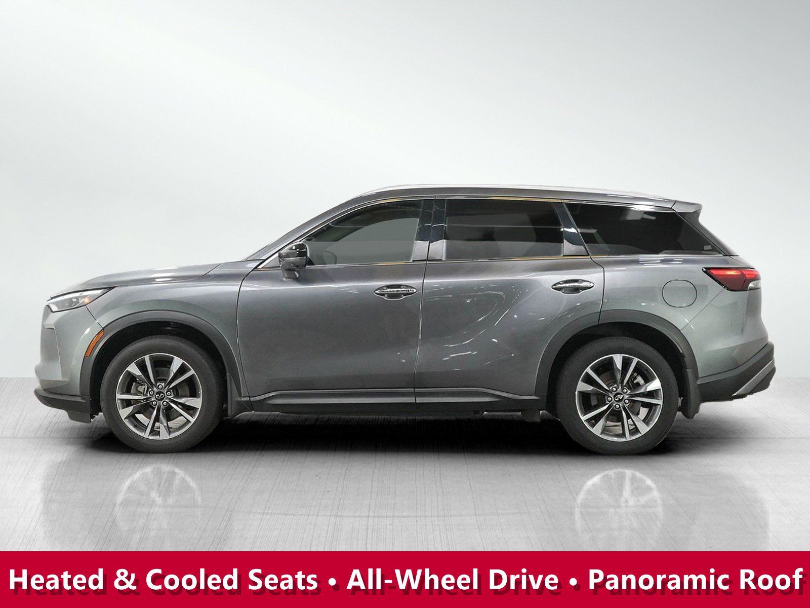 Used 2025 INFINITI QX60 Luxe AWD/4WD image 2