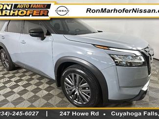 Used 2024 Nissan Pathfinder SL w/ SL Premium Package AWD/4WD video 1