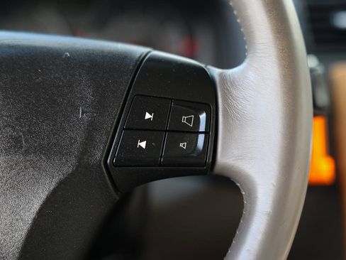 Used 2008 Volvo C70 T5 image 26