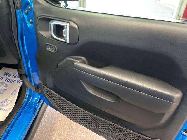 Certified 2024 Jeep Wrangler Unlimited AWD/4WD image 34