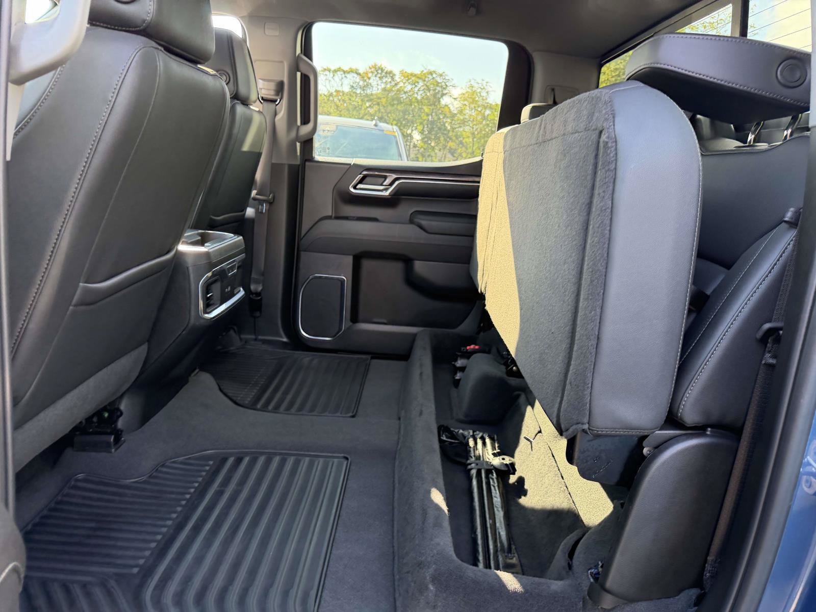 Certified 2024 Chevrolet Silverado 1500 LTZ w/ LTZ Premium Package AWD/4WD image 14
