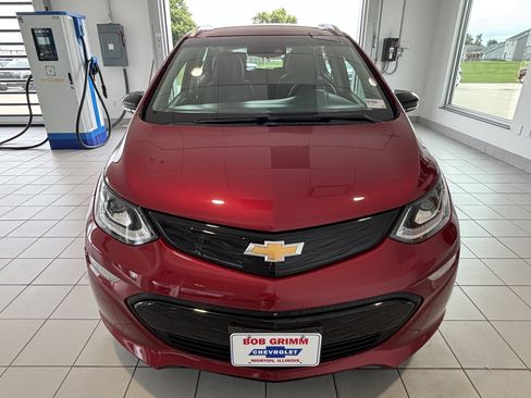 Used 2020 Chevrolet Bolt Premier w/ Infotainment Package FWD image 5