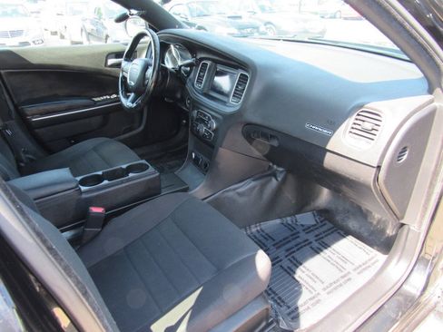 Used 2019 Dodge Charger Police RWD image 16