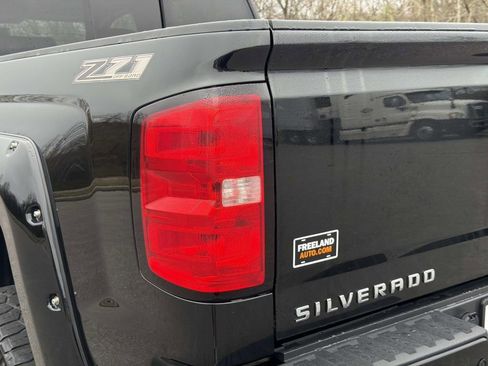 Used 2018 Chevrolet Silverado 1500 LT w/ All Star Edition image 12